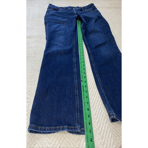 Liz Claiborne Jeans Women's Size 10 Bootcut MidRise Stretch Dark Wash Classic - Picture 5 of 8
